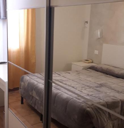 Locanda Il Burchiello Oriago Di Mira Bagian luar foto