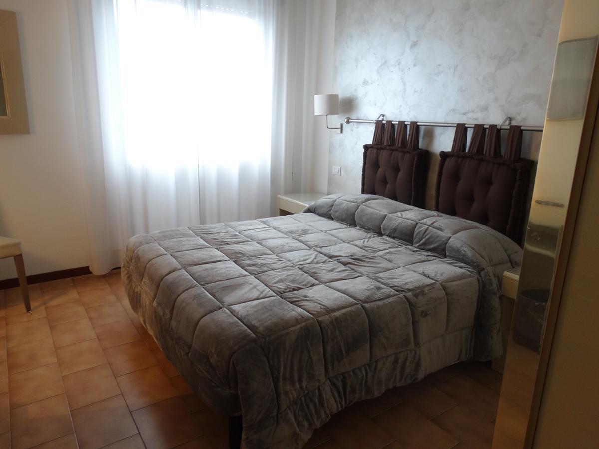 Locanda Il Burchiello Oriago Di Mira Bagian luar foto